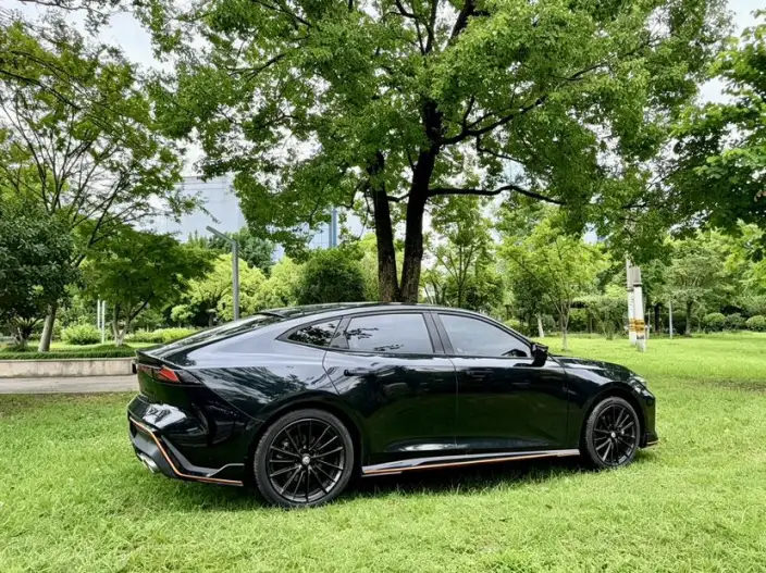 Changan UNI-V 2022 Model 2.0T Leading speed Edition – фото 6