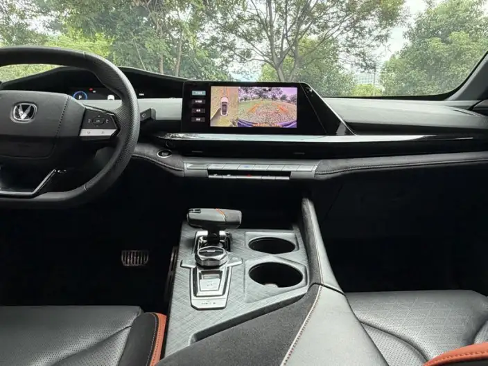 Changan UNI-V 2022 Model 2.0T Leading speed Edition – фото 9