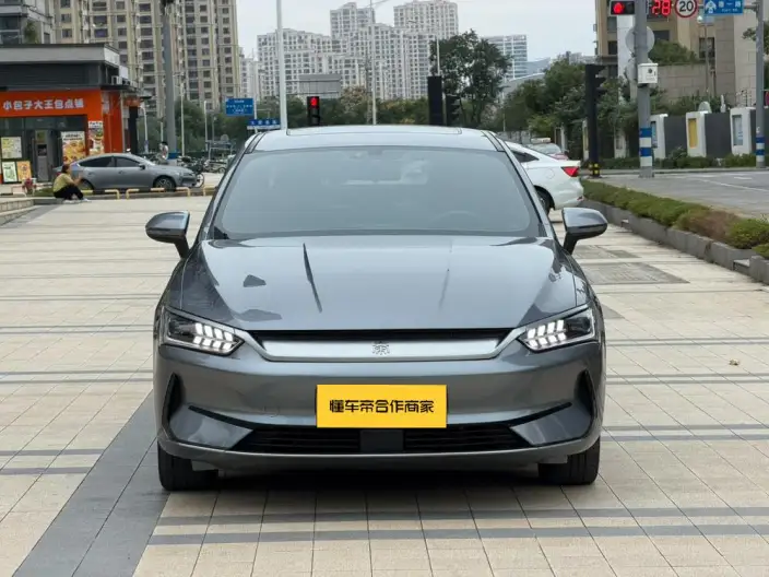 Qin Plus EV 2021 Model 400KM Luxury Model – фото 2