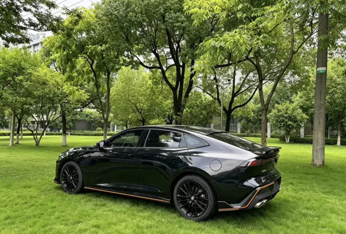 Changan UNI-V 2023 Model 1.5T Sports Edition