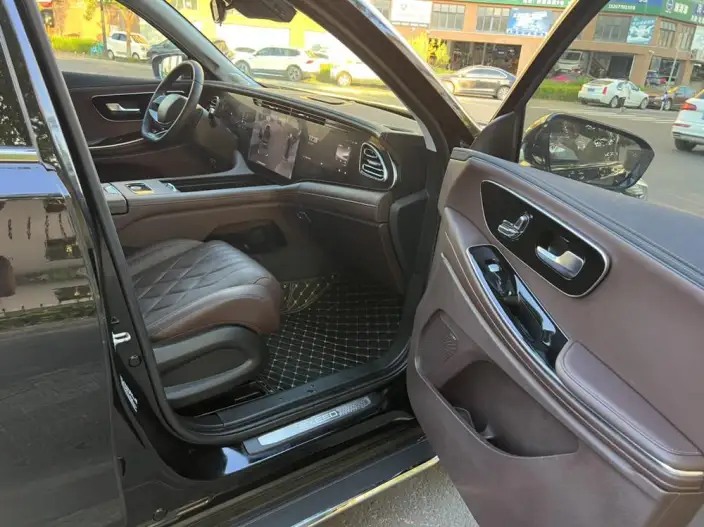 EXEED Lanyue 2023 Model 2.0T 2WD Star Edition - VII seat – фото 9