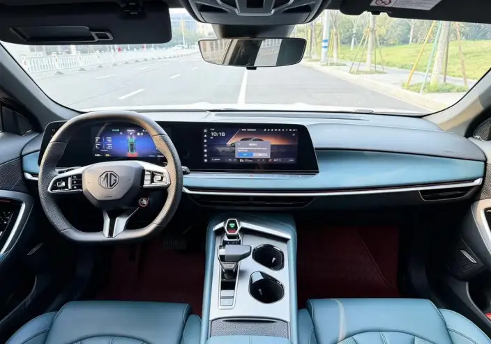 MG7 2026 Model 2.0T 405 AT Automatic Luxury Edition – фото 8
