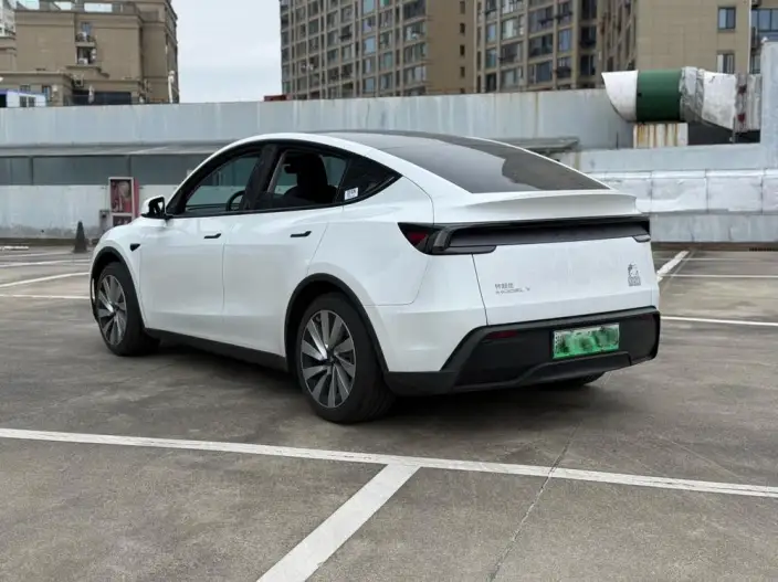 Model Y 2025 Model Rear-wheel drive version – фото 4