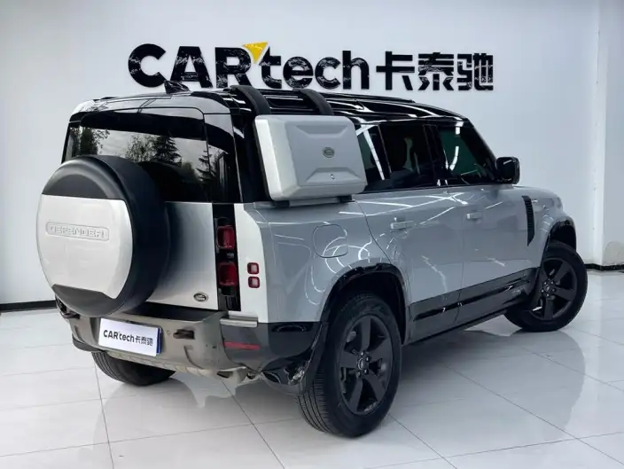 Land Rover Defender 2022 Model 110 P400 X-Dynamic HSE – фото 5