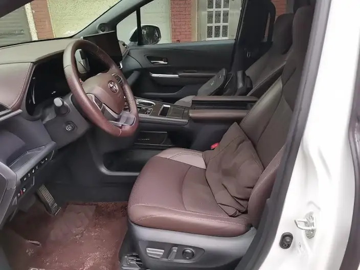 Granvia 2024 Model Intelligent Hybrid 2.5L 2WD Flagship ULTRA Edition – фото 10