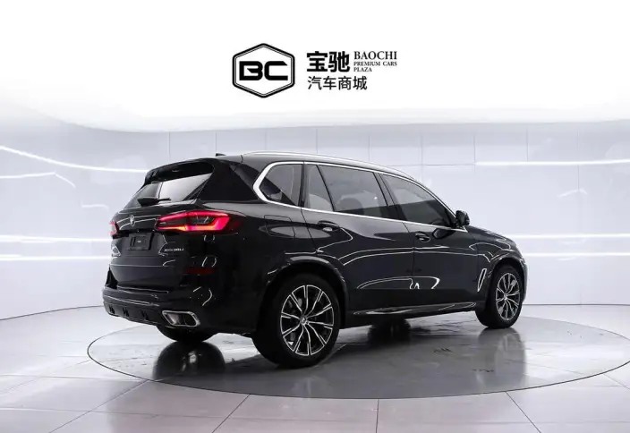 BMW X5 2022 Model xDrive 30Li M Sports Set – фото 4