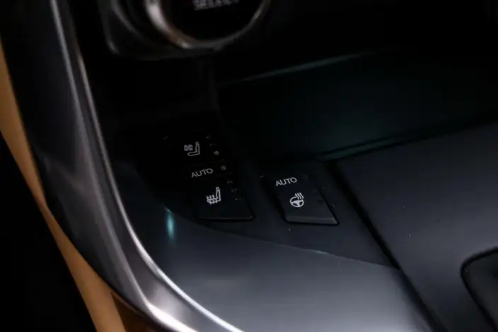 Lexus LX 2025 Model 700h Territory Edition – фото 6