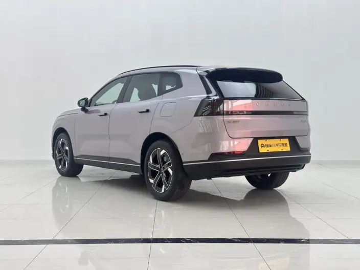 Volvo XC70 2026 Model 2WD Long Battery Life Pro Core – фото 5