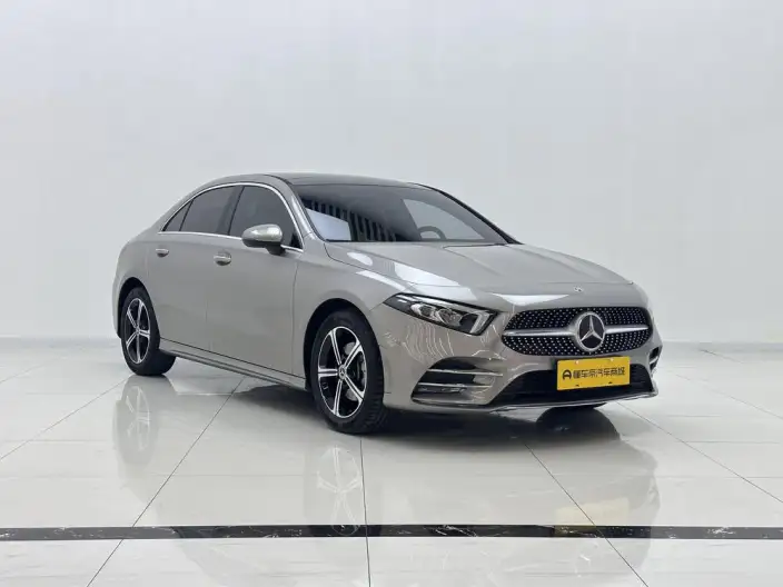 Mercedes-Benz A-class 2022 Model Facelift A 200 L Sports sedan Fashion Edition – фото 3