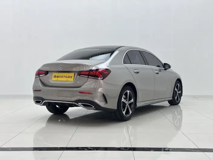 Mercedes-Benz A-class 2022 Model Facelift A 200 L Sports sedan Fashion Edition – фото 7