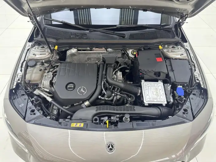 Mercedes-Benz A-class 2022 Model Facelift A 200 L Sports sedan Fashion Edition – фото 10