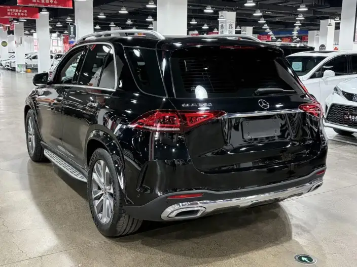 Mercedes-Benz GLE Imported 2022 Model GLE 350 4MATIC Fashion Model – фото 4