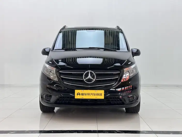 Viano 2023 Model 2.0T Business Edition 7 seat – фото 2