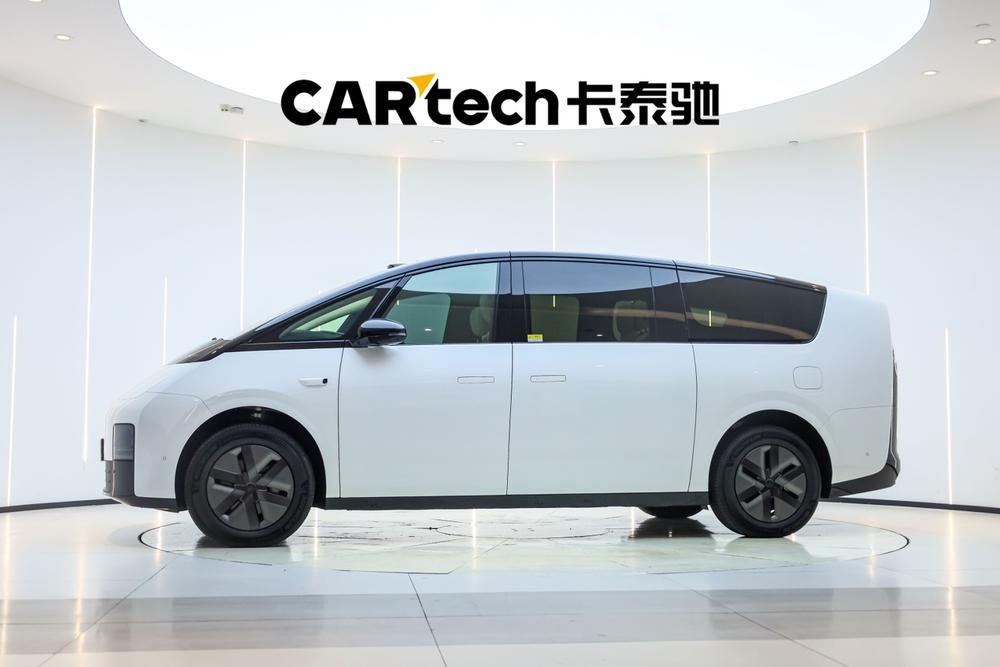 Li Auto MEGA 2025 Model Home Family Special Edition