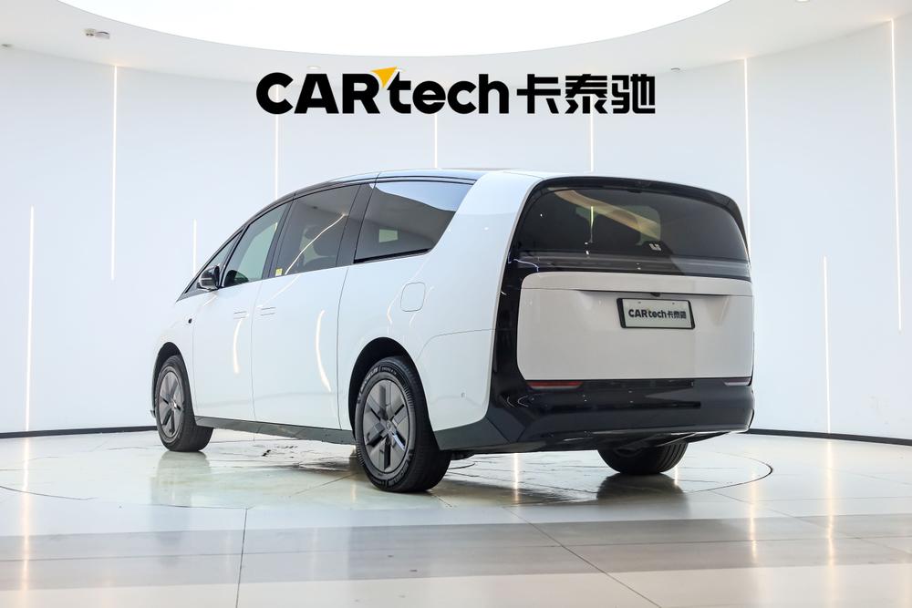 Li Auto MEGA 2025 Model Home Family Special Edition – фото 5