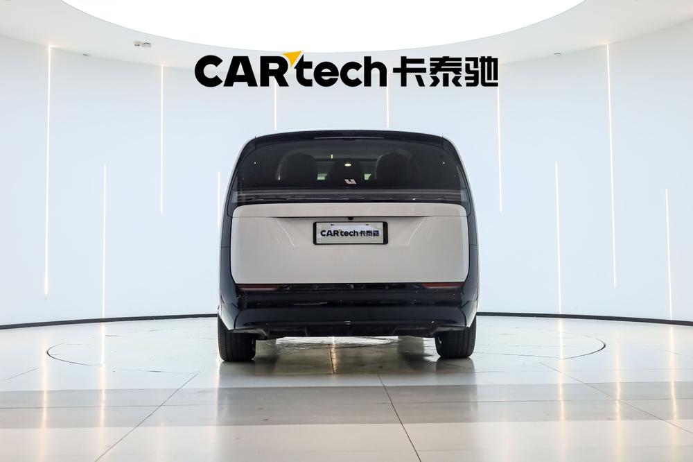 Li Auto MEGA 2025 Model Home Family Special Edition – фото 6