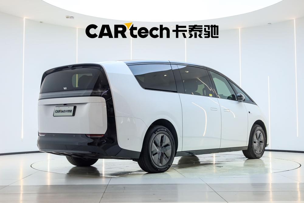 Li Auto MEGA 2025 Model Home Family Special Edition – фото 7