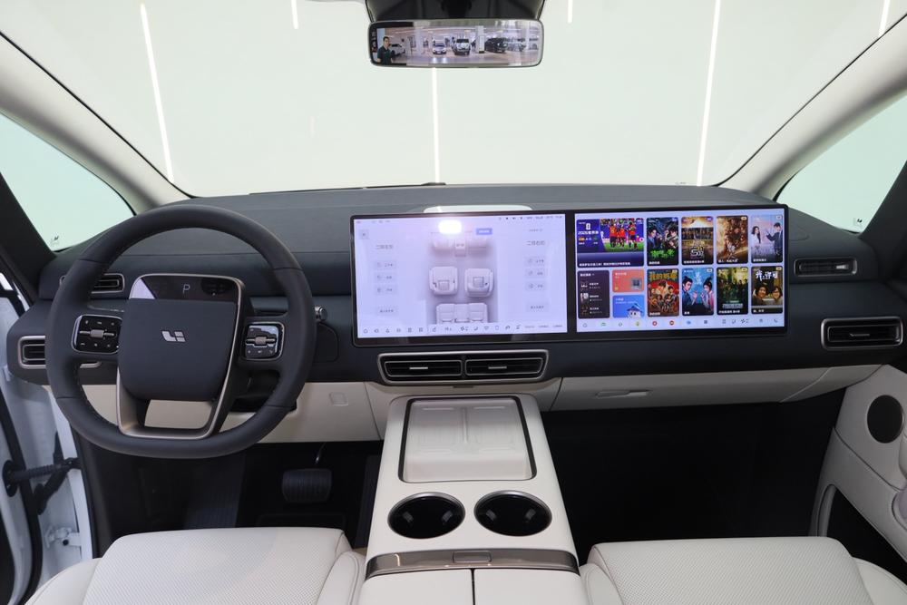 Li Auto MEGA 2025 Model Home Family Special Edition – фото 18
