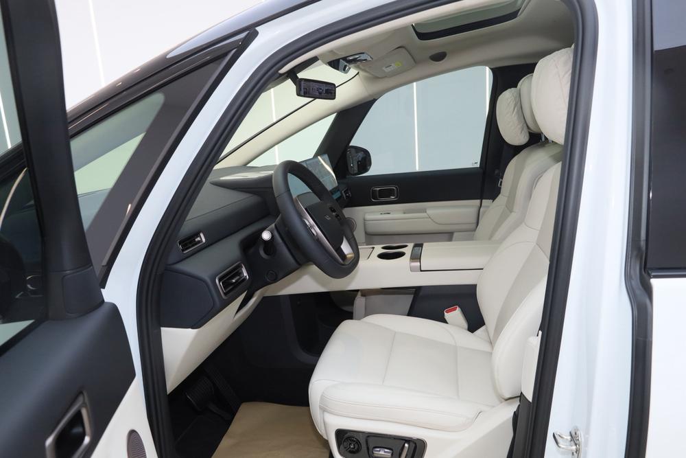 Li Auto MEGA 2025 Model Home Family Special Edition – фото 23