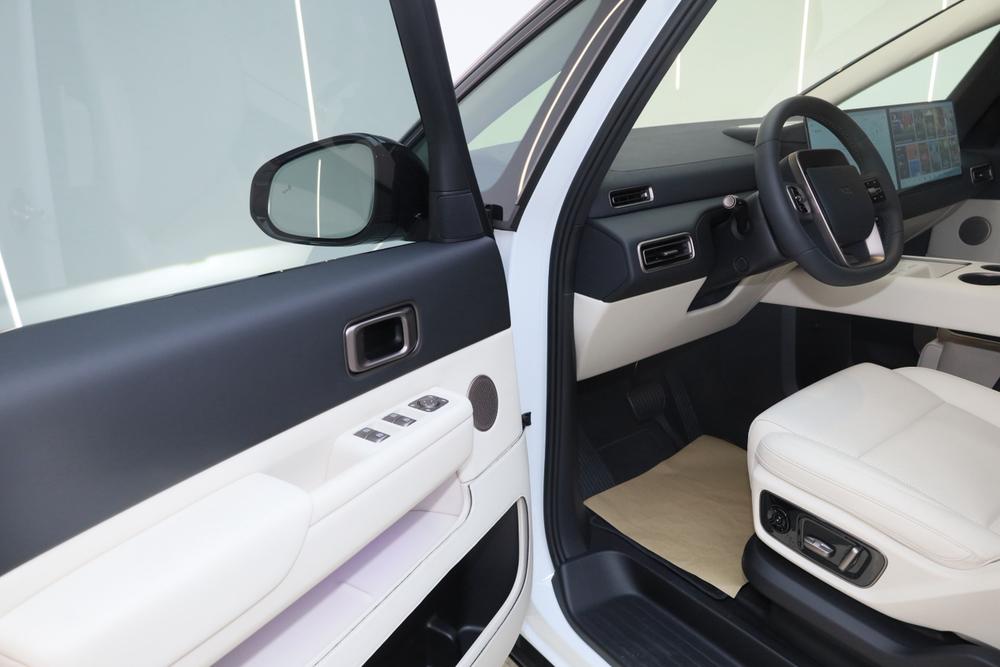 Li Auto MEGA 2025 Model Home Family Special Edition – фото 28