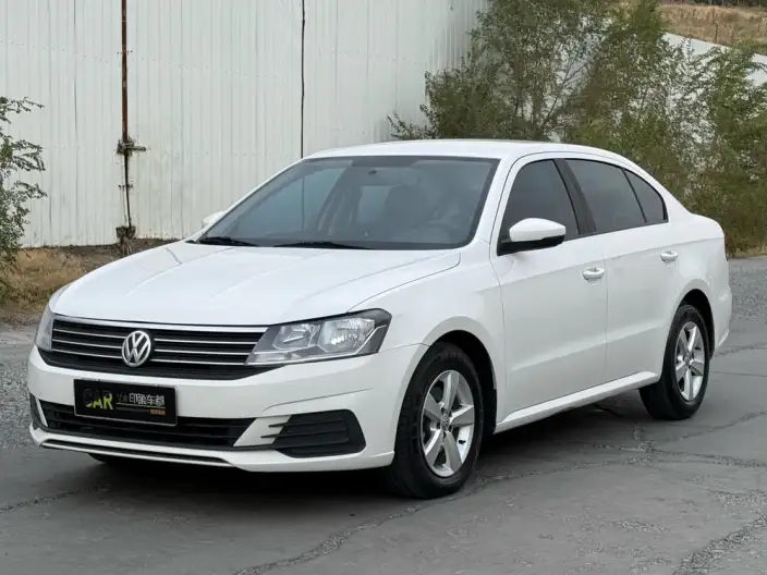 Volkswagen Lavida 2019 Model Voyage 1.5L Automatic Fashion edition China VI – фото 1