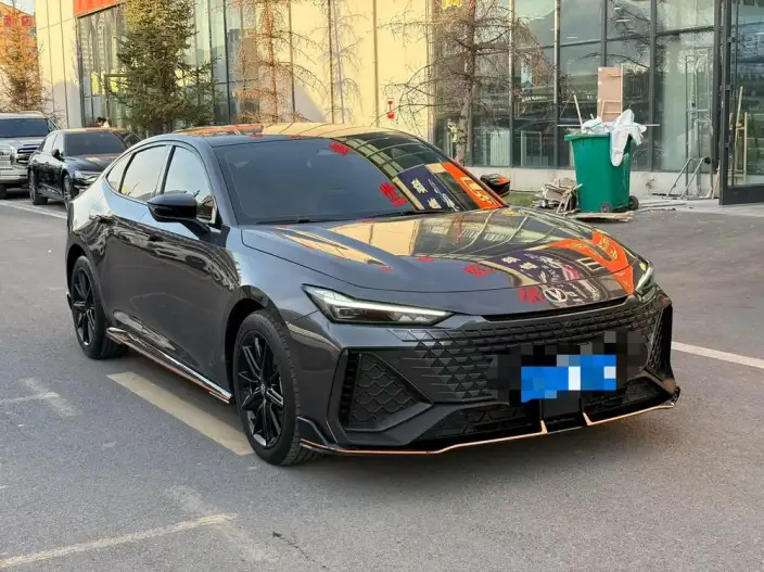 Changan UNI-V 2023 Model 2.0T Leading speed Edition