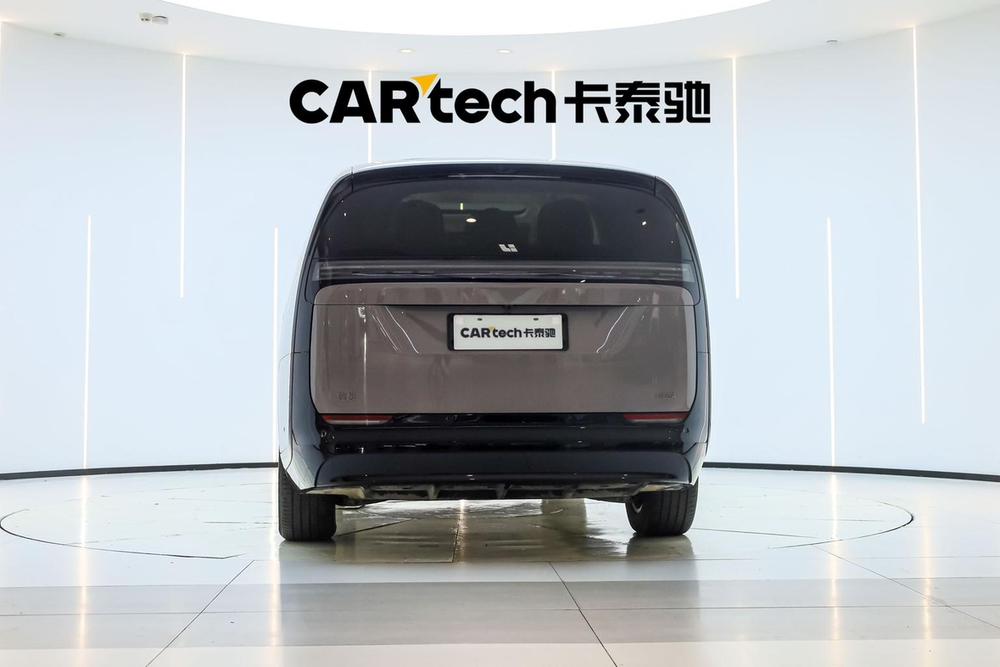 Li Auto MEGA 2025 Ultra Smart Re f resh – фото 6