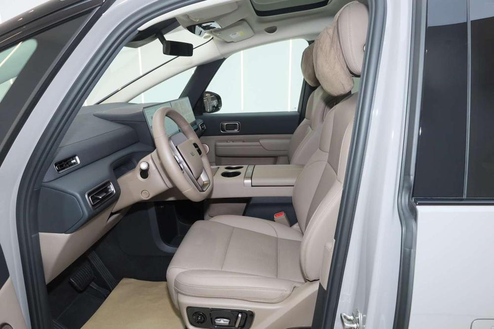 Li Auto MEGA 2025 Ultra Smart Re f resh – фото 21