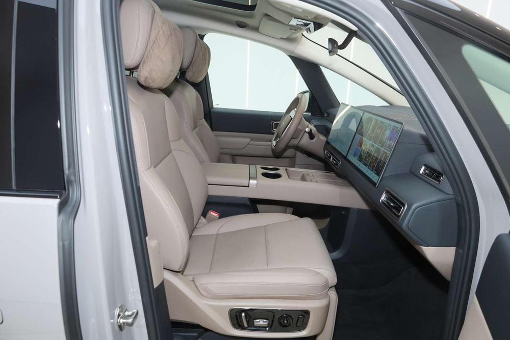 Li Auto MEGA 2025 Ultra Smart Re f resh – фото 28