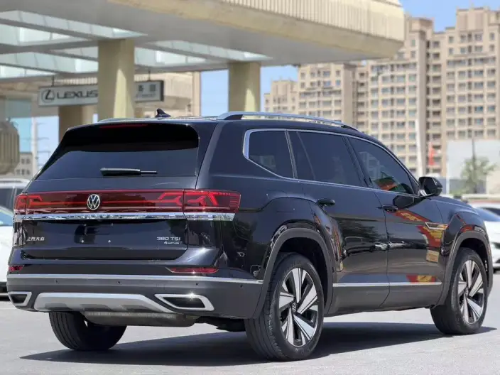 Volkswagen Teramont 2023 Model Facelift 380TSI 4WD Respect Deluxe Edition – фото 6