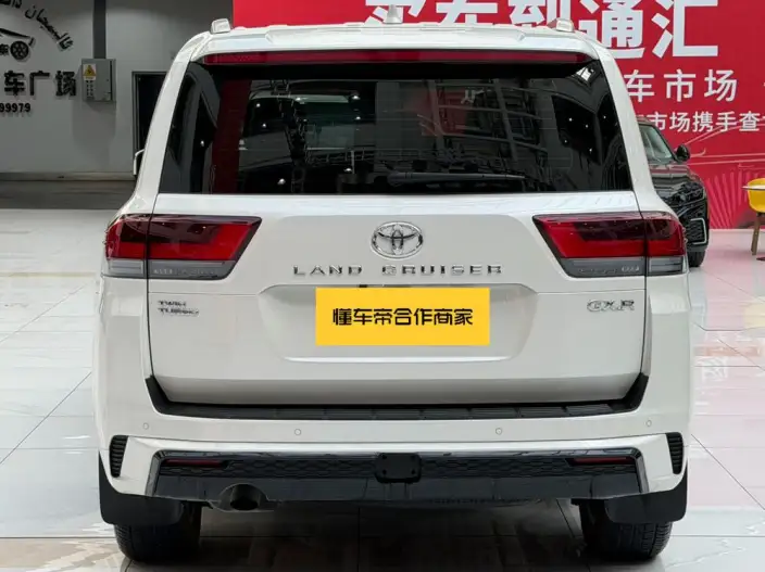 Land Cruiser (import 2025 Model 3.5T Automatic 4WD 7 seat Parallel Imported – фото 5