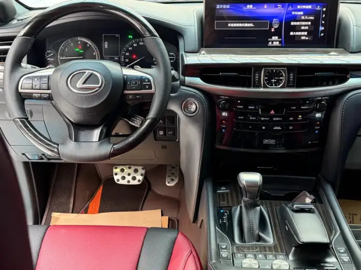 Lexus LX 2022 Model 5.7L Automatic 4WD 8 seat Parallel Imported – фото 8