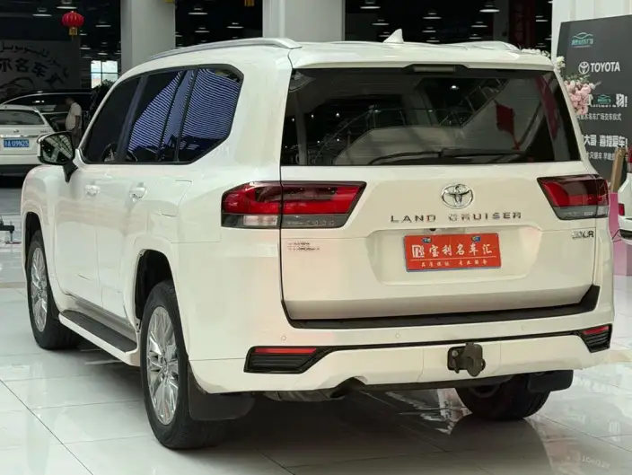 Land Cruiser （import 2023 Model 3.5T Automatic 4WD 7 seat Parallel Imported – фото 4