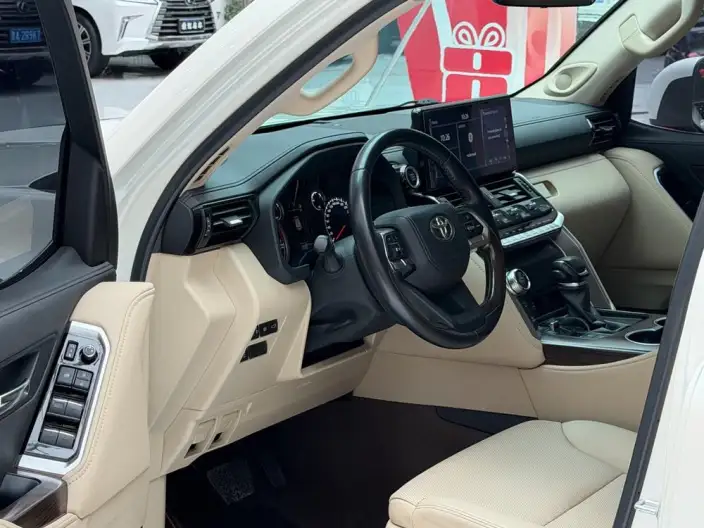 Land Cruiser （import 2023 Model 3.5T Automatic 4WD 7 seat Parallel Imported – фото 8