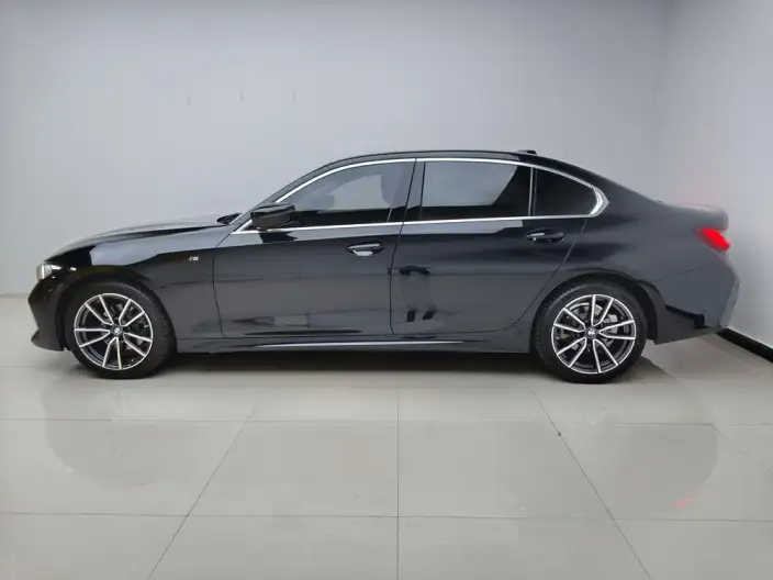BMW 3 Series 2023 Model 325Li M Sports Set – фото 4