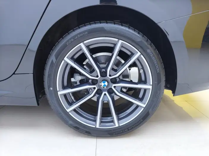 BMW 3 Series 2023 Model 325Li M Sports Set – фото 9
