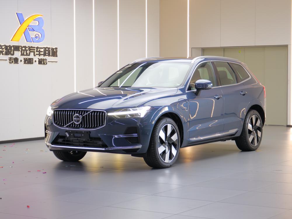 Volvo XC60 PHEV 2025 модификация T8 4WD Long Battery Li f e Pro Smart Elegance Deluxe Edition