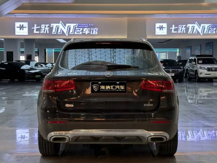 Mercedes-Benz GLC 2021 Model GLC 260 L 4MATIC Luxury Model – фото 5