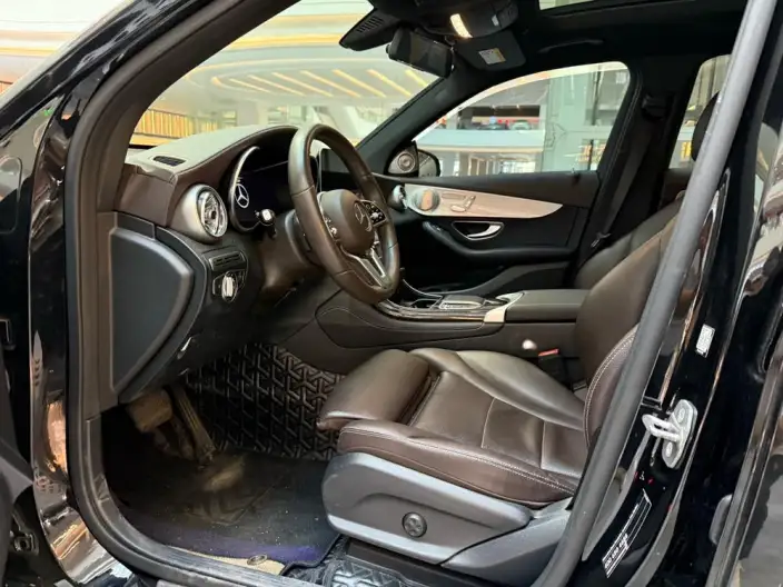 Mercedes-Benz GLC 2021 Model GLC 260 L 4MATIC Luxury Model – фото 8