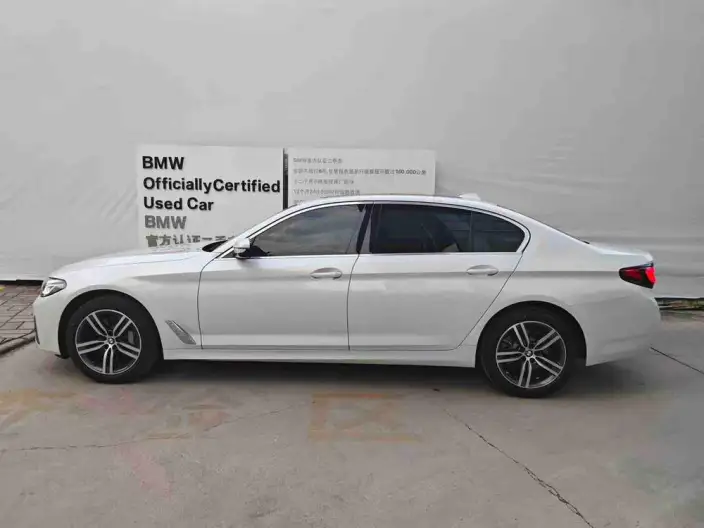 BMW 5 Series 2023 Model 530Li Leading Model Luxury Set – фото 3