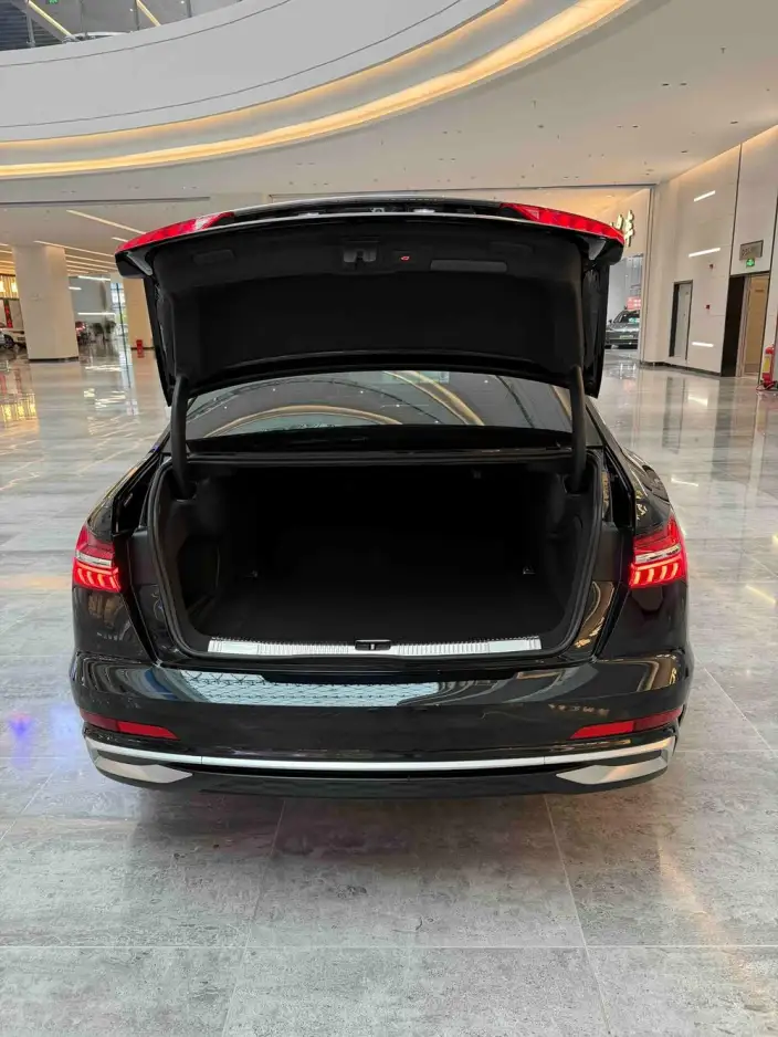 Audi A6L 2023 Model 40 TFSI Luxury Dynamic Model – фото 6