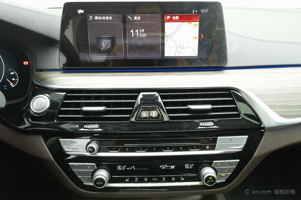 BMW 5 Series PHEV 2019 Facelift 530Le Luxury Package – фото 14