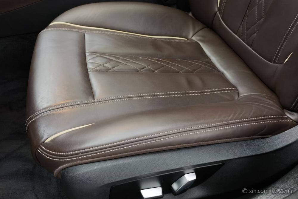 BMW 5 Series PHEV 2019 Facelift 530Le Luxury Package – фото 19