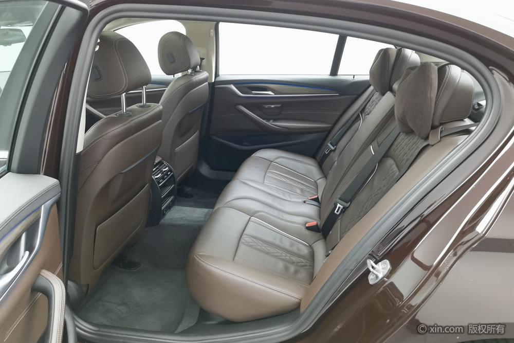 BMW 5 Series PHEV 2019 Facelift 530Le Luxury Package – фото 20