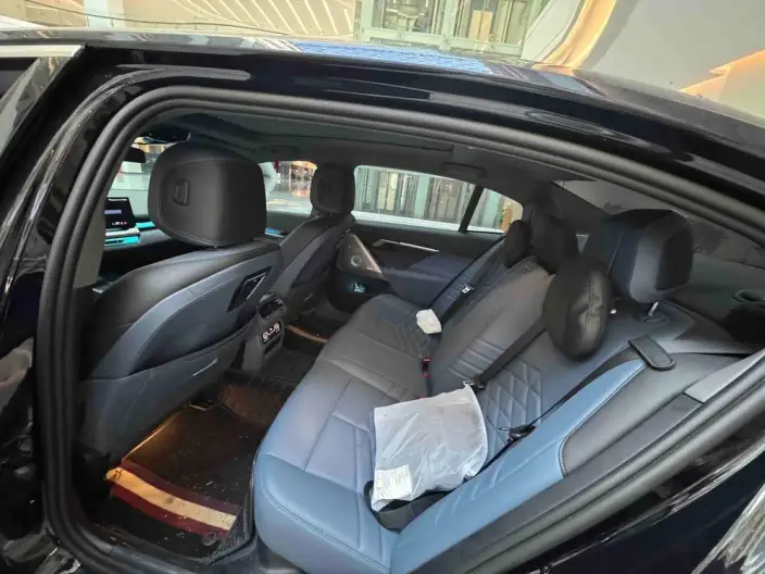 BMW 5 Series 2024 Model 530Li Exclusive Model M Sports Set – фото 8