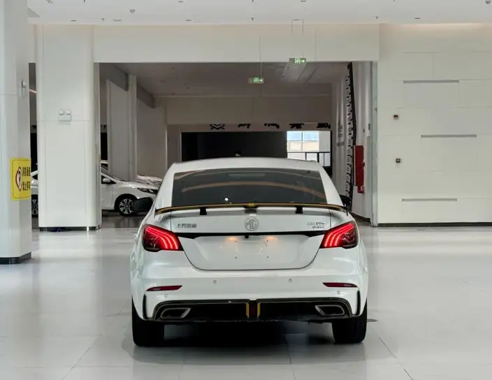 MG6 2021 Model Pro 1.5T Automatic Trendy Deluxe Edition – фото 6