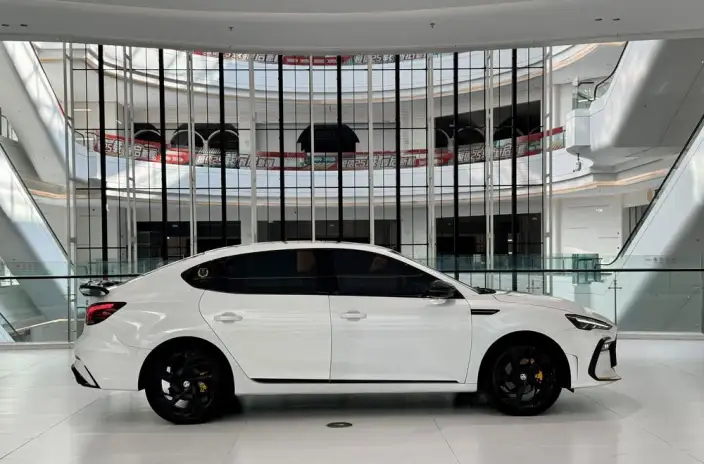 MG6 2021 Model Pro 1.5T Automatic Trendy Deluxe Edition – фото 8