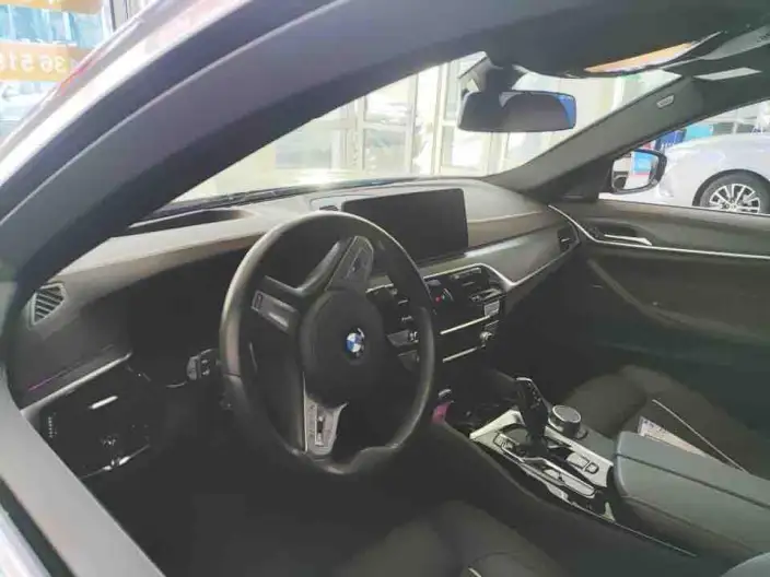 BMW 5 Series 2023 Model 530Li Exclusive Model M Sports Set – фото 8