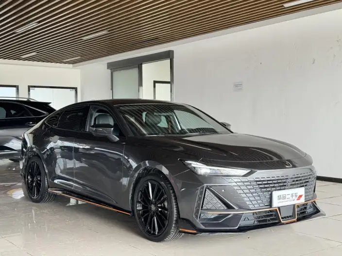 Changan UNI-V 2023 Model 1.5T Sports Edition