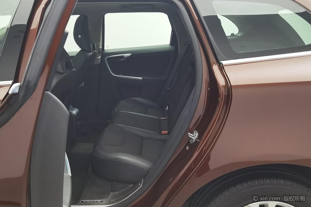 Volvo XC60 2016 модификация T5 Zhixing Edition – фото 18